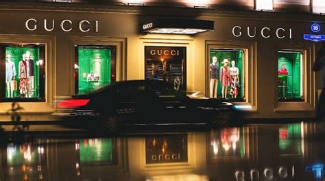 when did Kering acquire Gucci